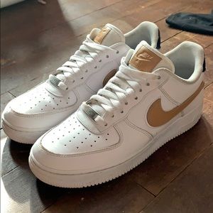 Nike Air Force 1 low 07’ Removable Nike Swoosh